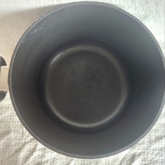 Scanpan Induction 7 Quart Nonstick Dutch Oven - Picture 9 of 15